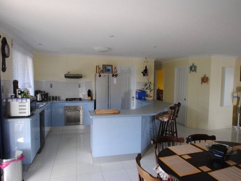 33 Travis Street, Buxton QLD 4660