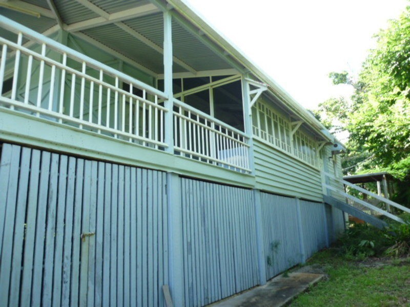 2 Nelson Street, Childers QLD 4660