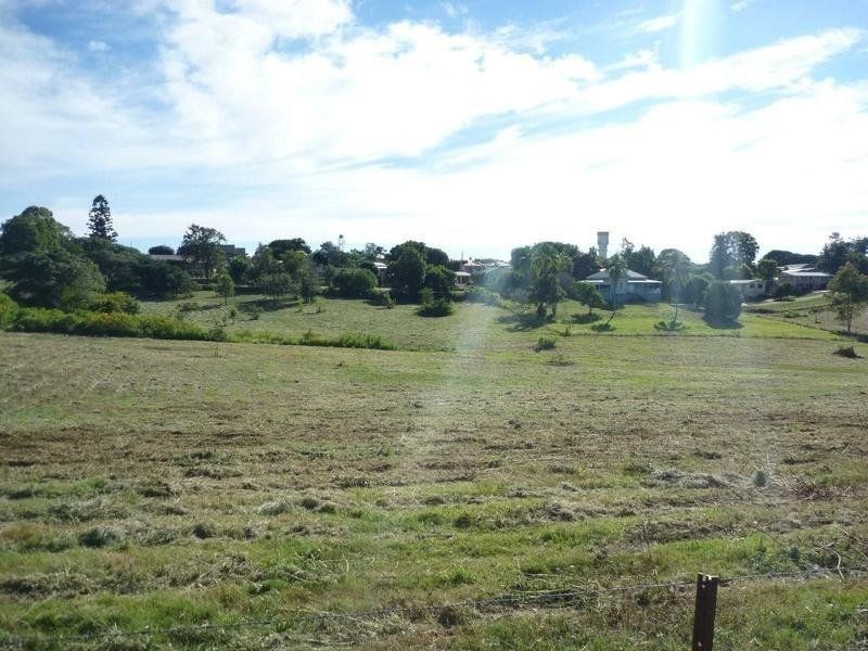 2 Nelson Street, Childers QLD 4660