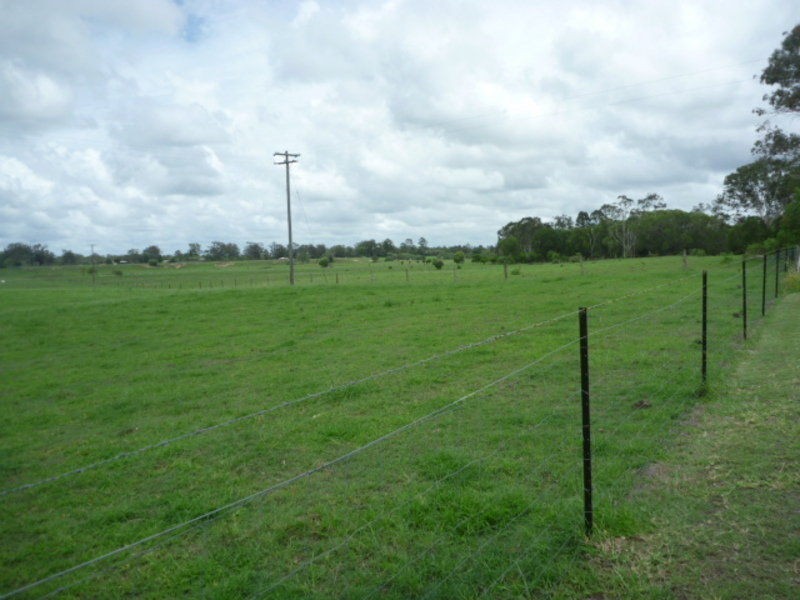 48 Smith Road, Howard QLD 4659