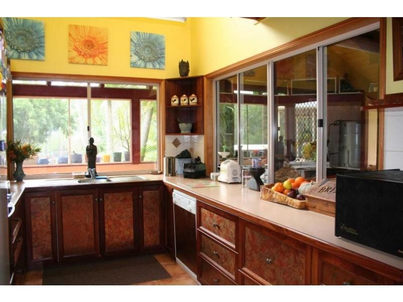 82 Bunns Road, Apple Tree Creek QLD 4660