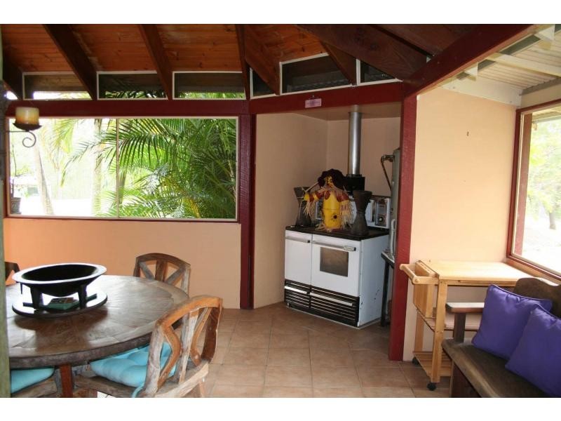 82 Bunns Road, Apple Tree Creek QLD 4660