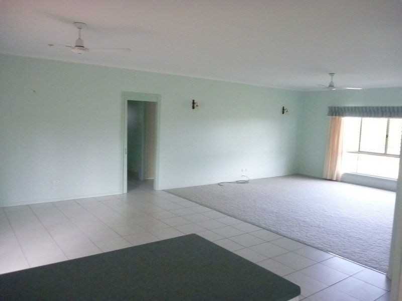 4 Pioneer Street, Childers QLD 4660