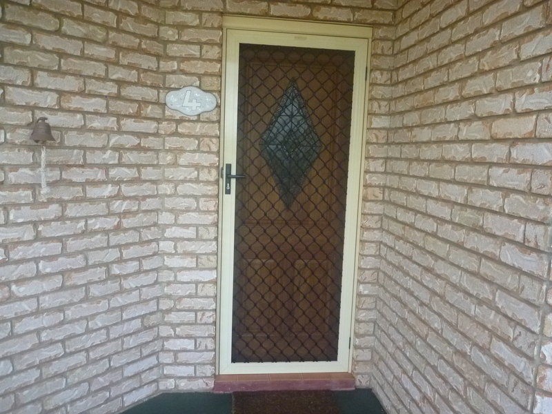 4 Pioneer Street, Childers QLD 4660