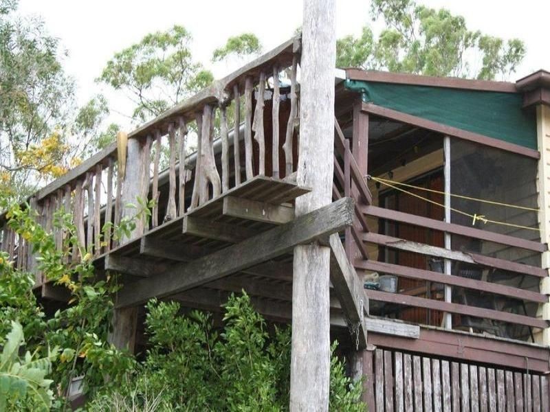278 Mt Goonaneman Road, Dallarnil QLD 4621