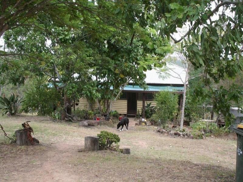 278 Mt Goonaneman Road, Dallarnil QLD 4621