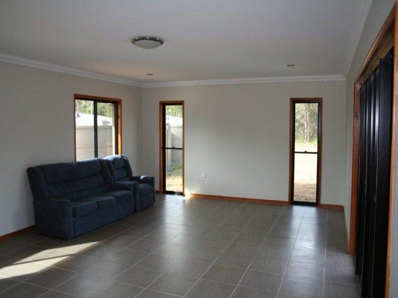34 Oakview Drive, Redridge QLD 4660