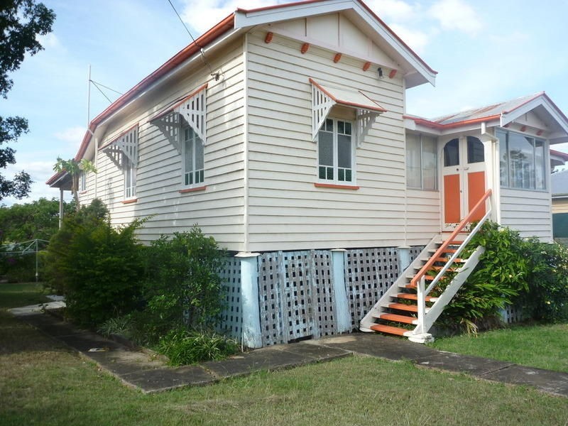 6 Gloucester Street, Biggenden QLD 4621