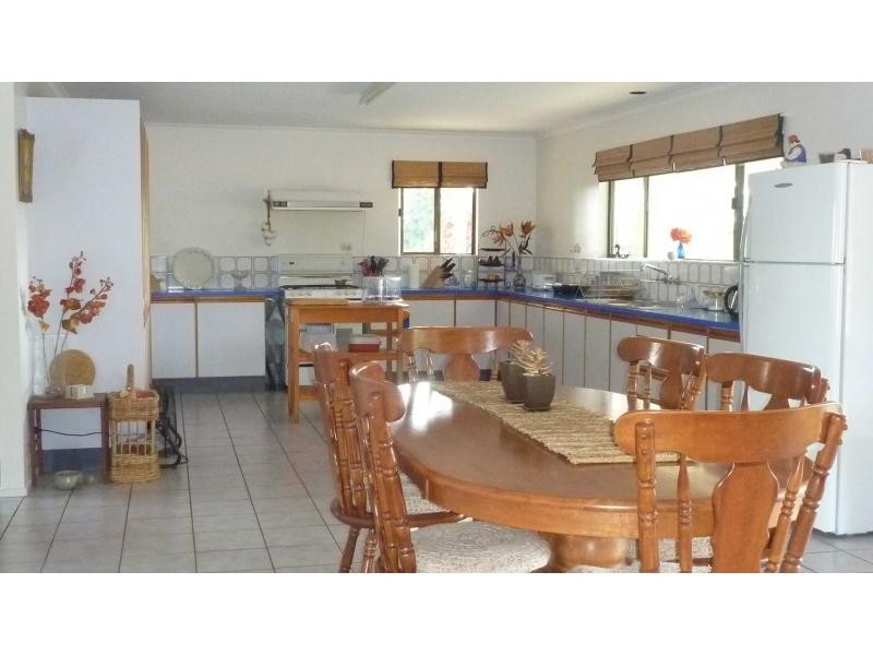 8049 Isis Highway, Dallarnil QLD 4621