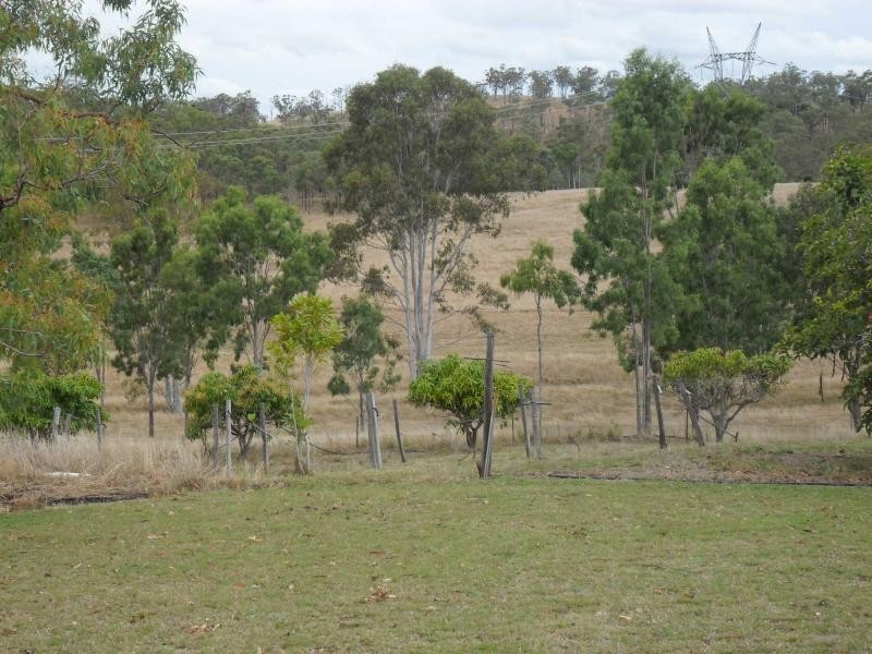 8049 Isis Highway, Dallarnil QLD 4621