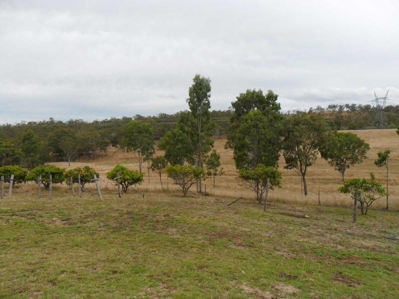 8049 Isis Highway, Dallarnil QLD 4621