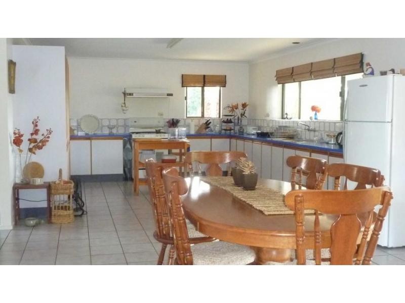8049 Isis Highway, Dallarnil QLD 4621