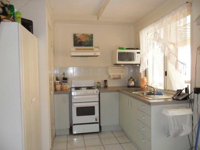 14 Queen Street, Dallarnil QLD 4621