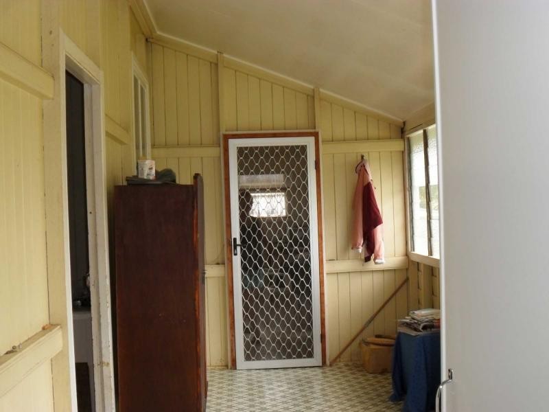 14 Gloucester Street, Biggenden QLD 4621