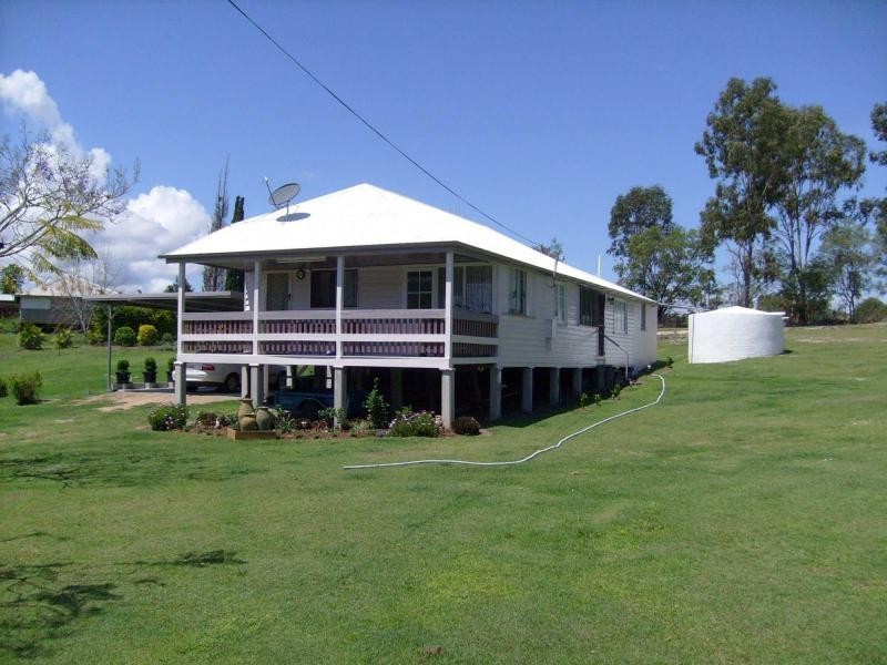 4 Chichester Street, Mount Perry QLD 4671