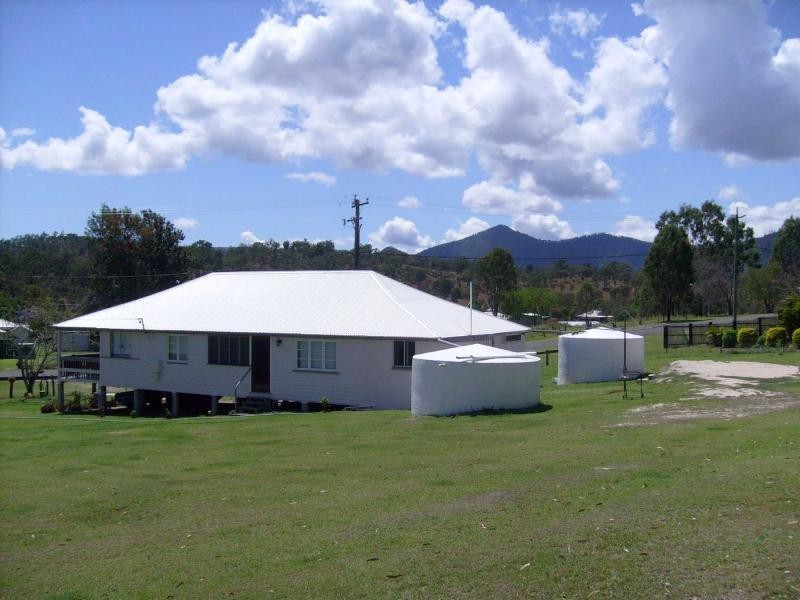 4 Chichester Street, Mount Perry QLD 4671