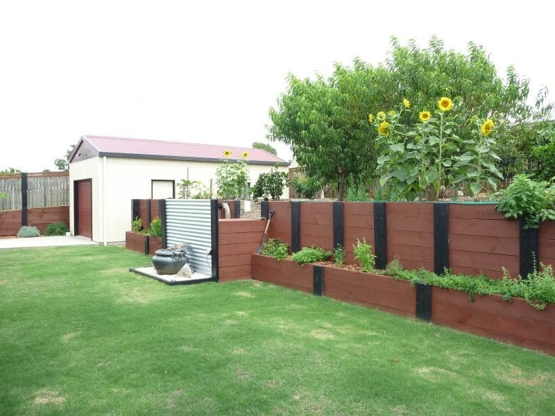 18 Pioneer Avenue, Childers QLD 4660