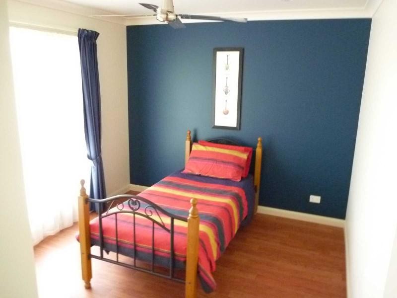 18 Pioneer Avenue, Childers QLD 4660