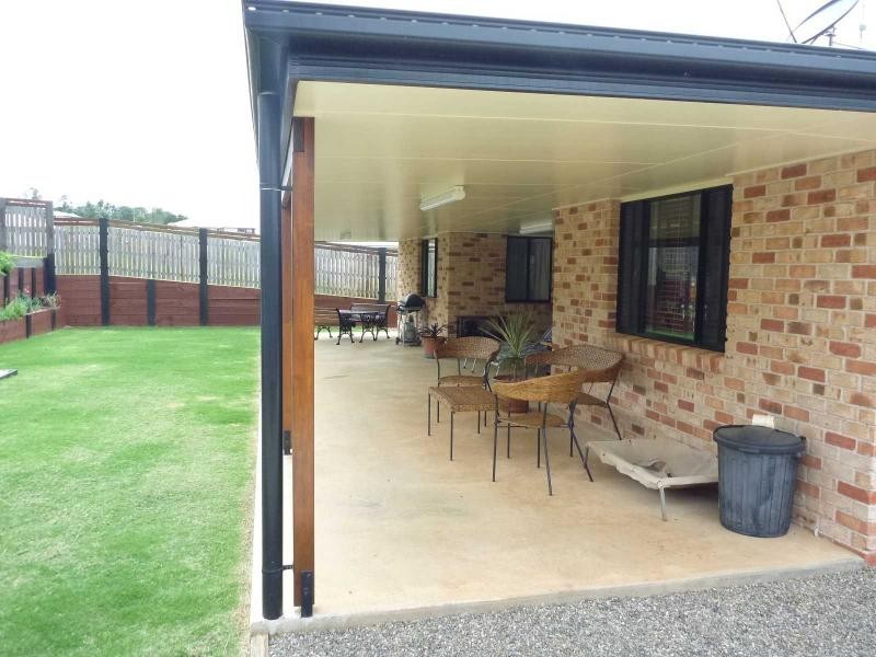 18 Pioneer Avenue, Childers QLD 4660