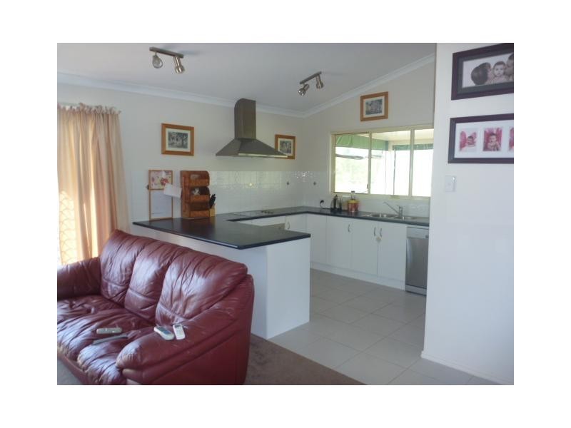 946/251 Farnsfield Road, Farnsfield QLD 4660