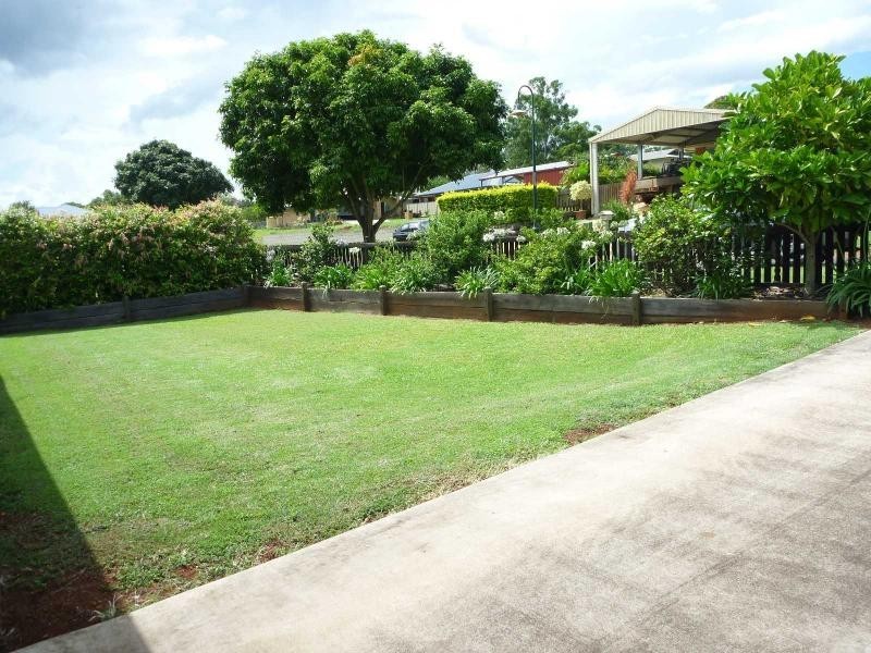 1 Canecutter Court, Childers QLD 4660