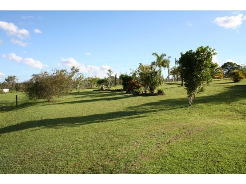 60 Lakeview Drive, Apple Tree Creek QLD 4660