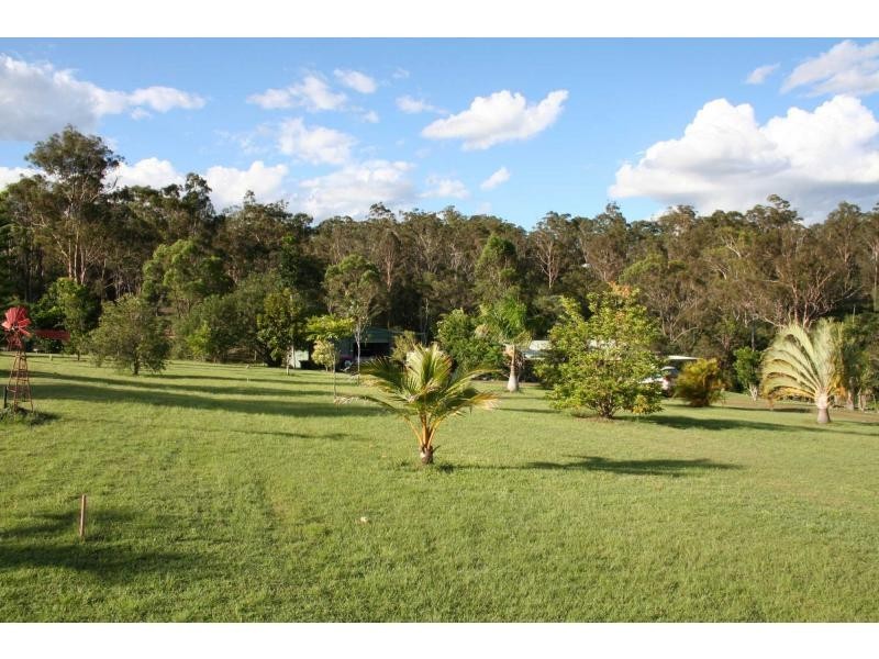 60 Lakeview Drive, Apple Tree Creek QLD 4660