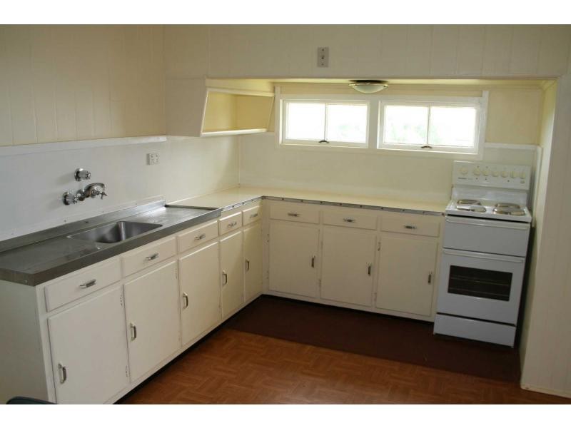 31 Oakes Street, Childers QLD 4660