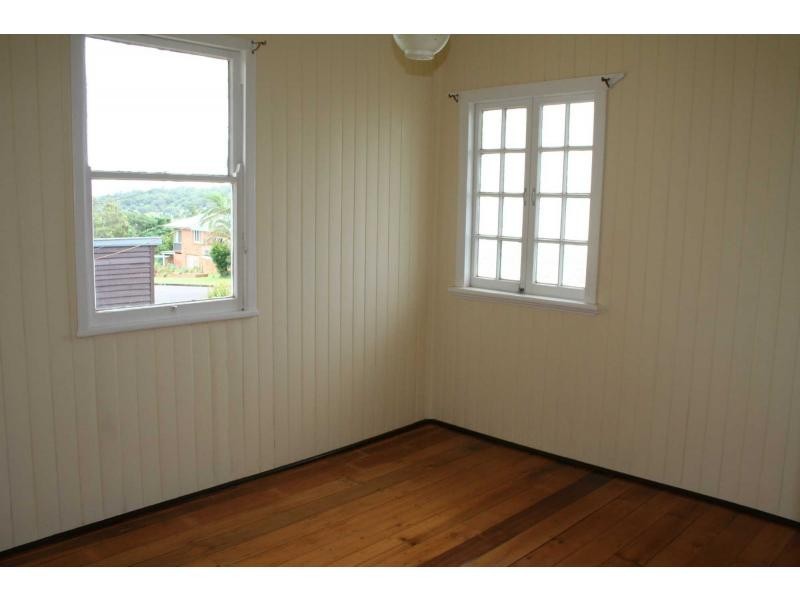 31 Oakes Street, Childers QLD 4660