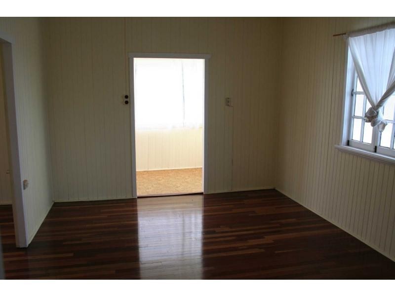 31 Oakes Street, Childers QLD 4660