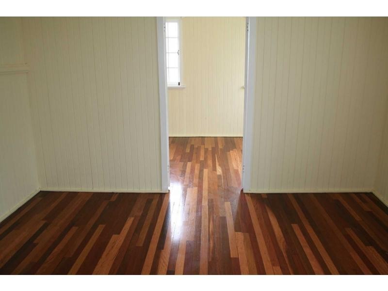 31 Oakes Street, Childers QLD 4660