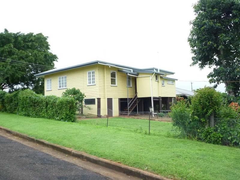 31 Oakes Street, Childers QLD 4660