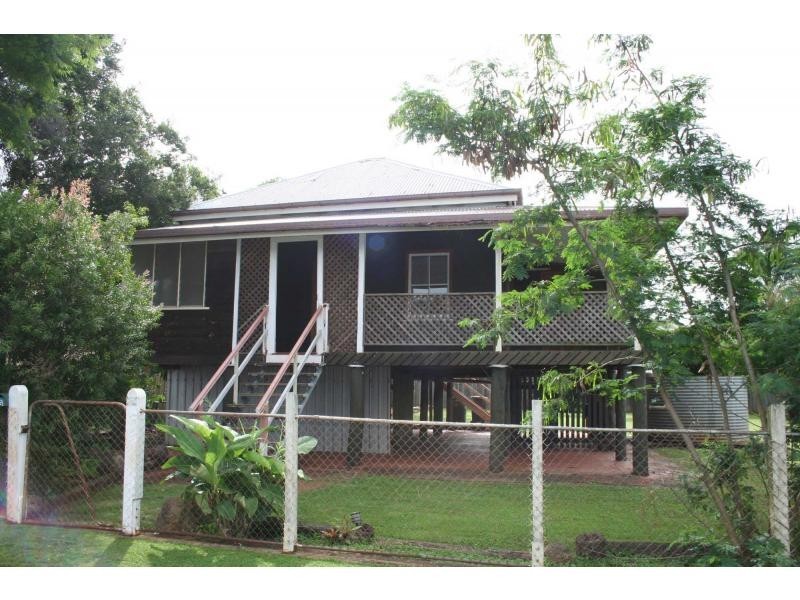 6 Noel Street, Childers QLD 4660