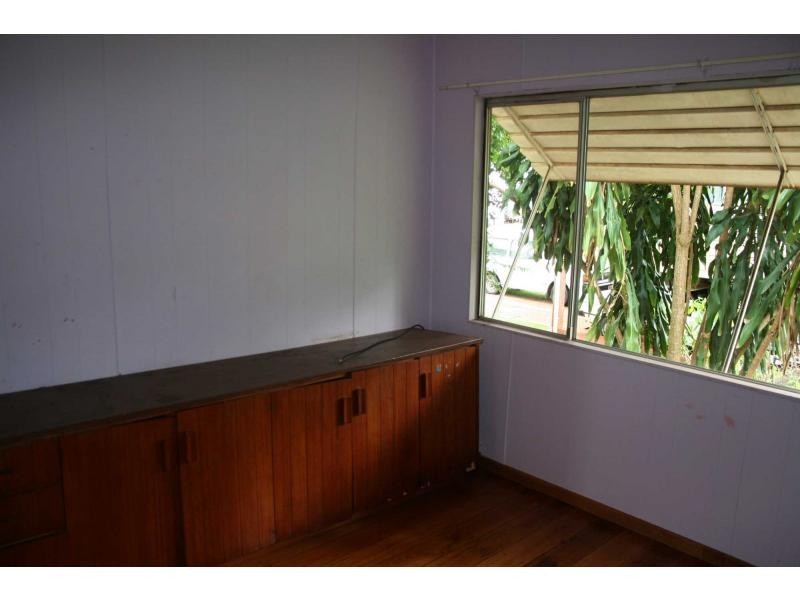 6 Noel Street, Childers QLD 4660
