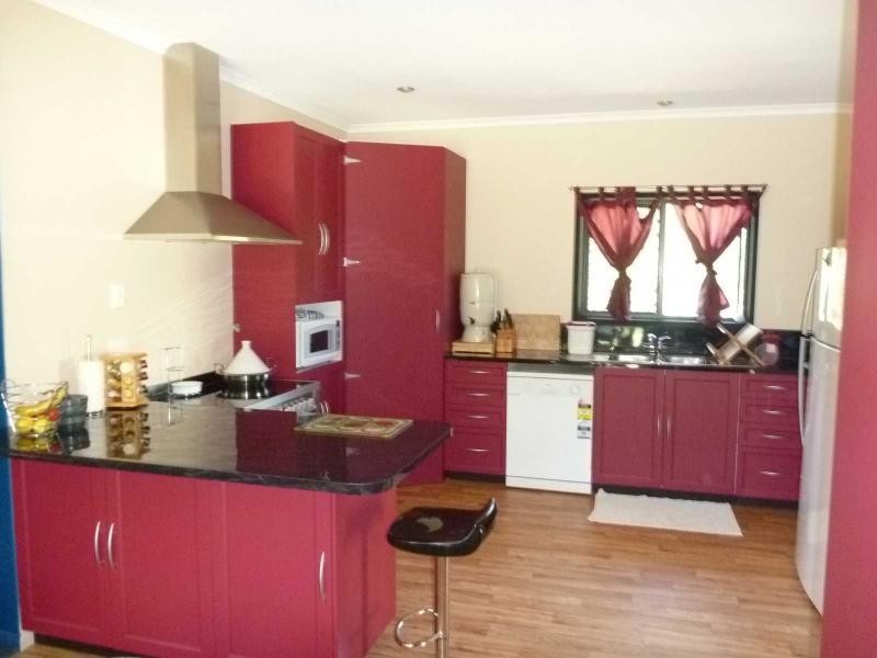 17 Meleleuca Court, Redridge QLD 4660