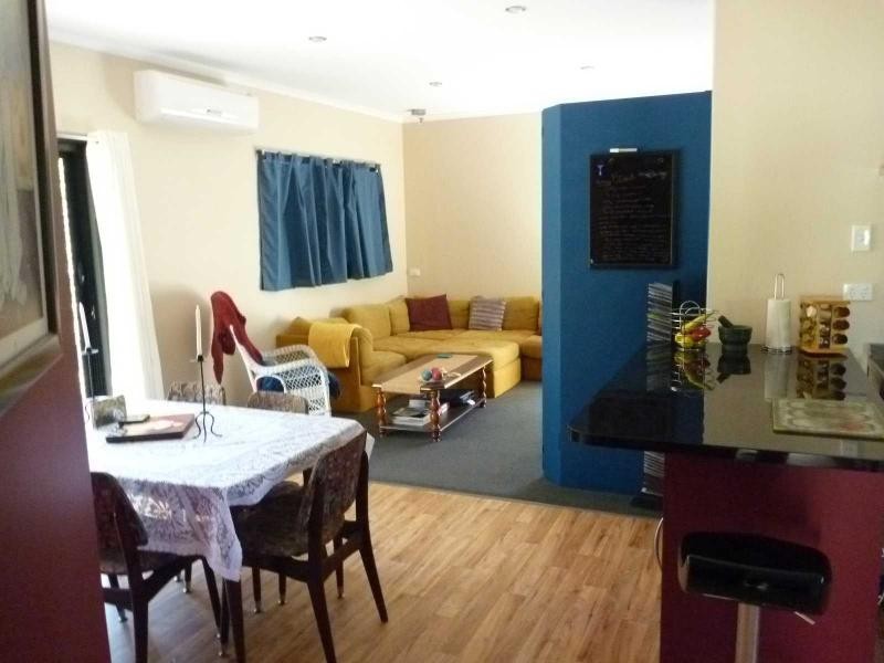 17 Meleleuca Court, Redridge QLD 4660