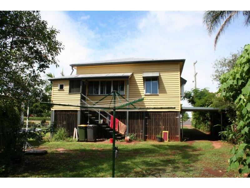 29 West Street, Childers QLD 4660