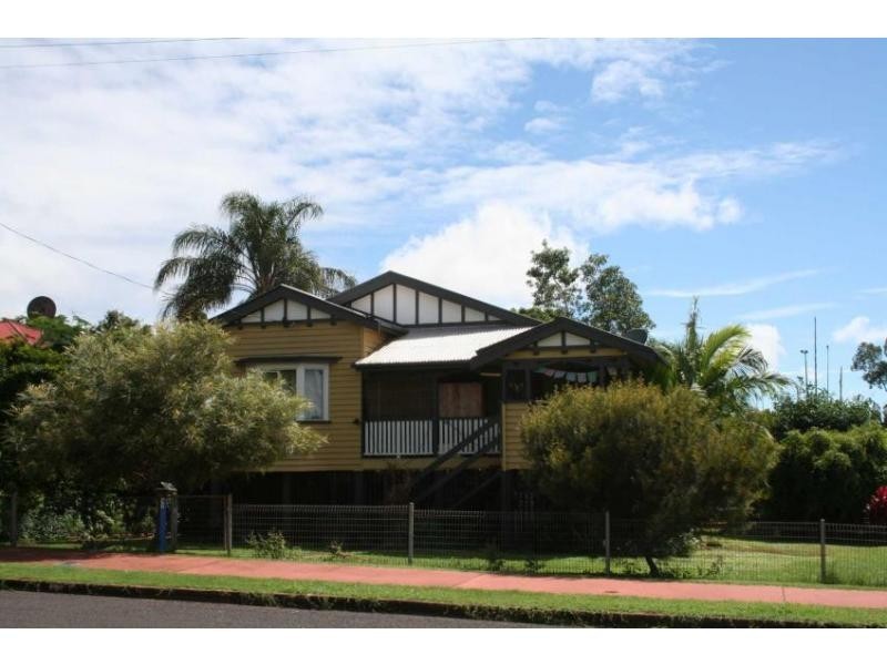 29 West Street, Childers QLD 4660