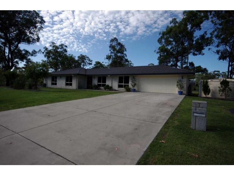 7 Elboz Court, Burrum Heads QLD 4659