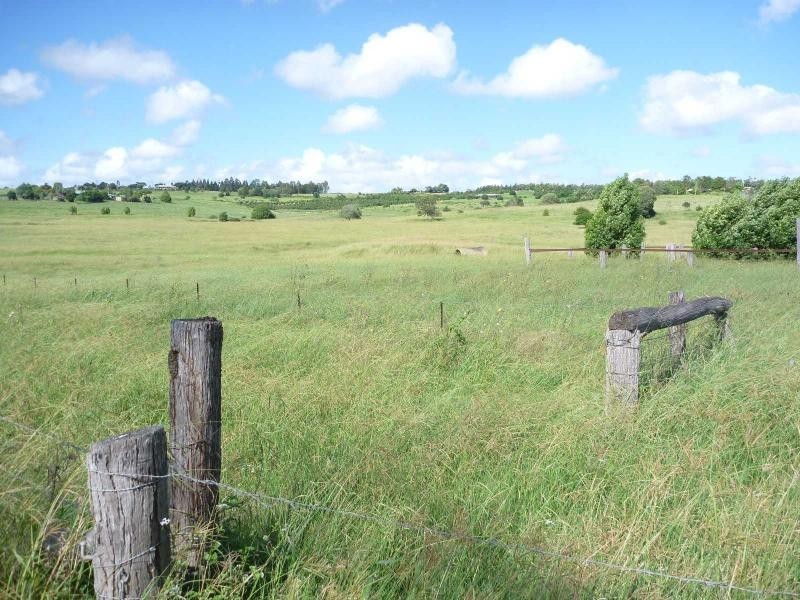 1 Hawes Road, Childers QLD 4660