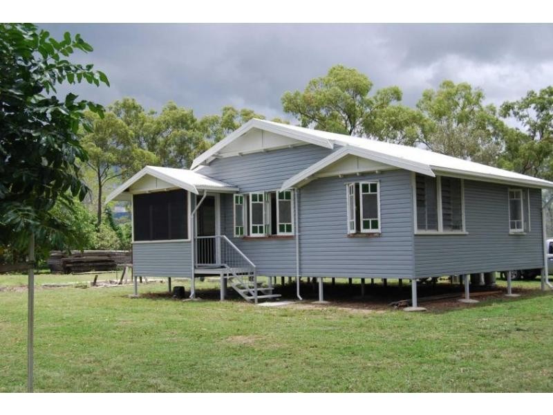 56 BLUE MOUNTAIN Road, Bluewater Park QLD 4818