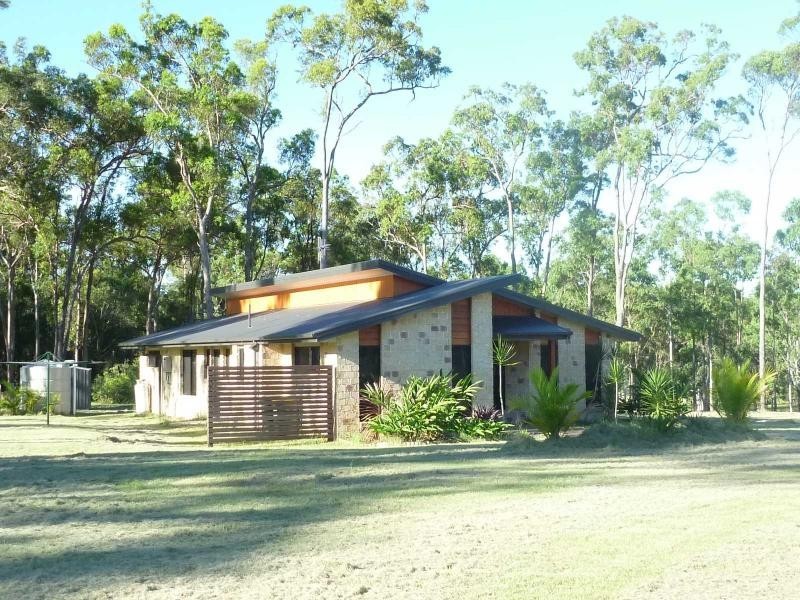 142 Park Avenue, Childers QLD 4660