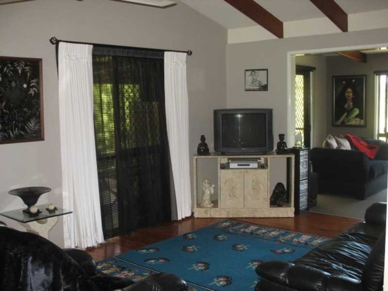 146 Thompson Road, Childers QLD 4660