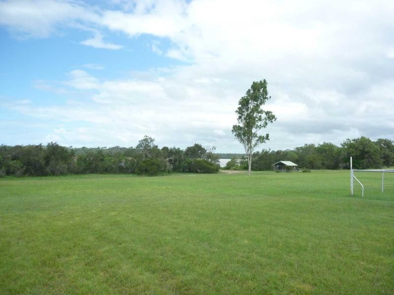 10 Watkins Street, Buxton QLD 4660