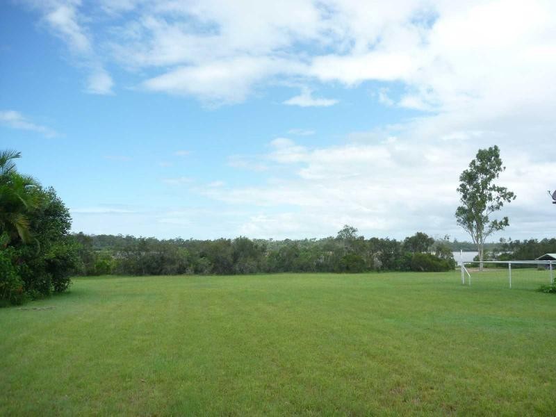 10 Watkins Street, Buxton QLD 4660