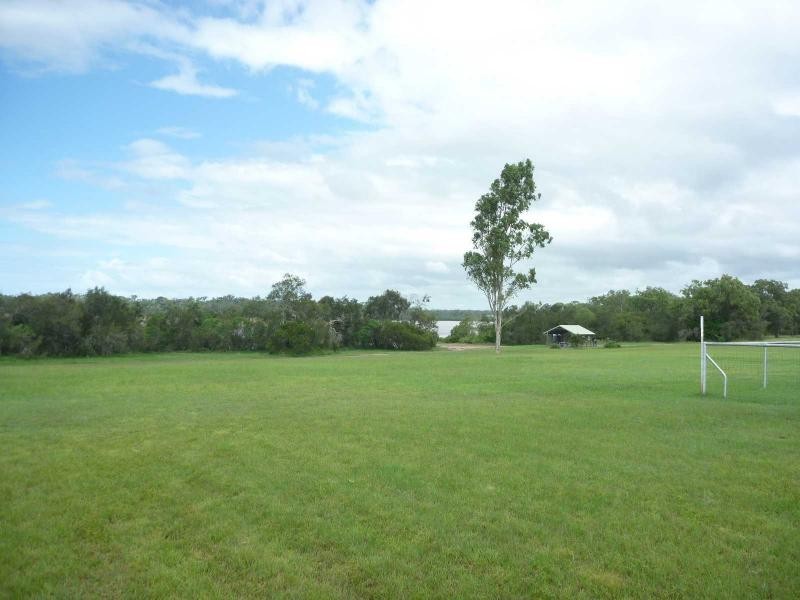 10 Watkins Street, Buxton QLD 4660