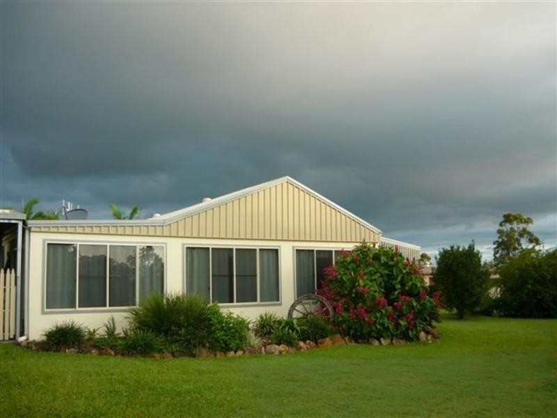 11 Redridge Crescent, Redridge QLD 4660