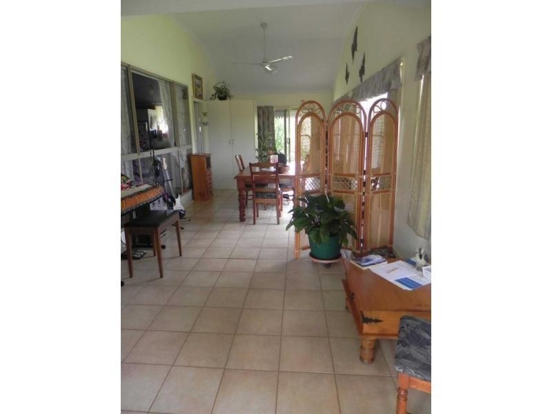 11 Redridge Crescent, Redridge QLD 4660