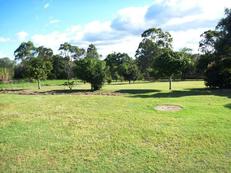 11 Redridge Crescent, Redridge QLD 4660