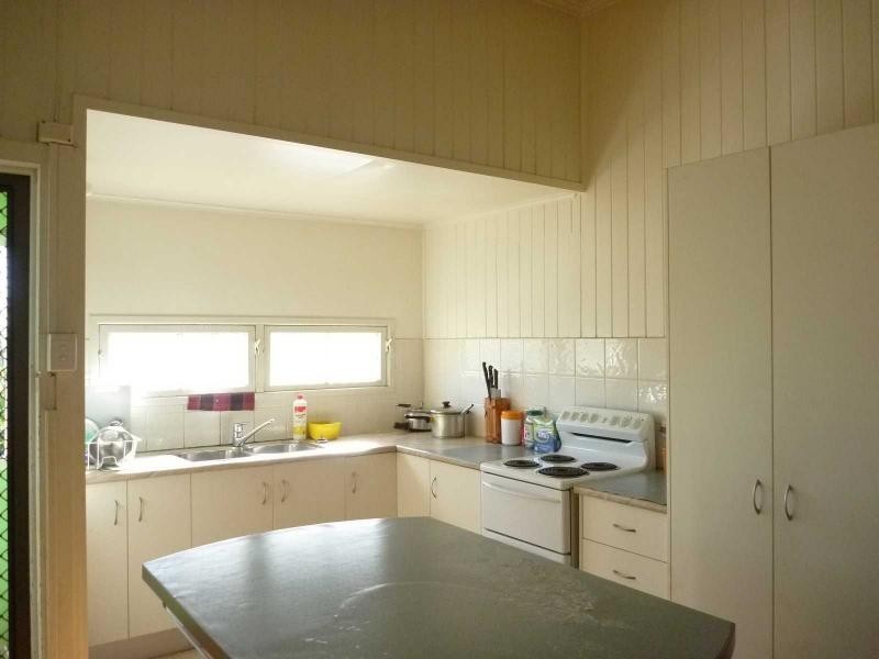 105 Churchill Street, Childers QLD 4660